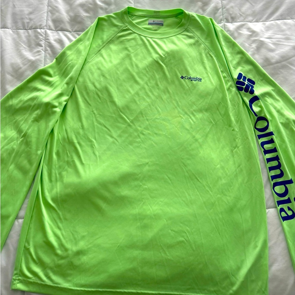 Columbia outdoor/fishing long sleeve shirt in like new condition XL